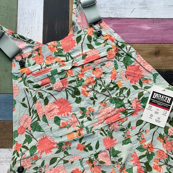 Duluth Trading Co Pants - NWT Duluth XL x31L Heirloom Gardening Bib Overalls Mint Summer Dahlia Floral